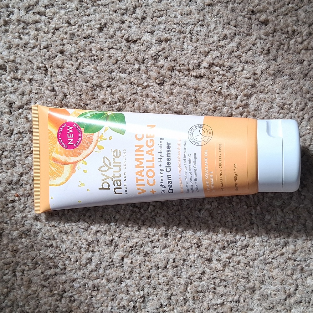 Vitamin C + Collagen Cream Cleanser - Orange & White